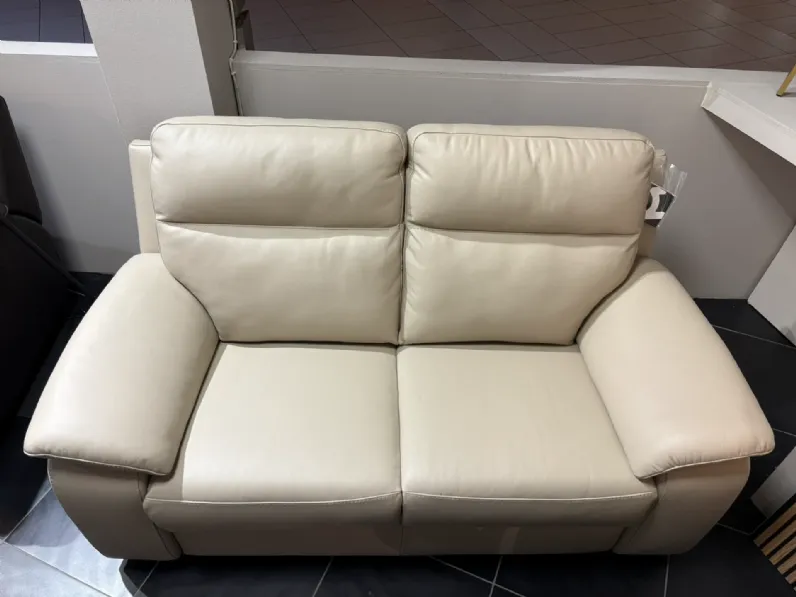 Divano moderno pelle New york di Nicoletti home con sconto del - 40%
