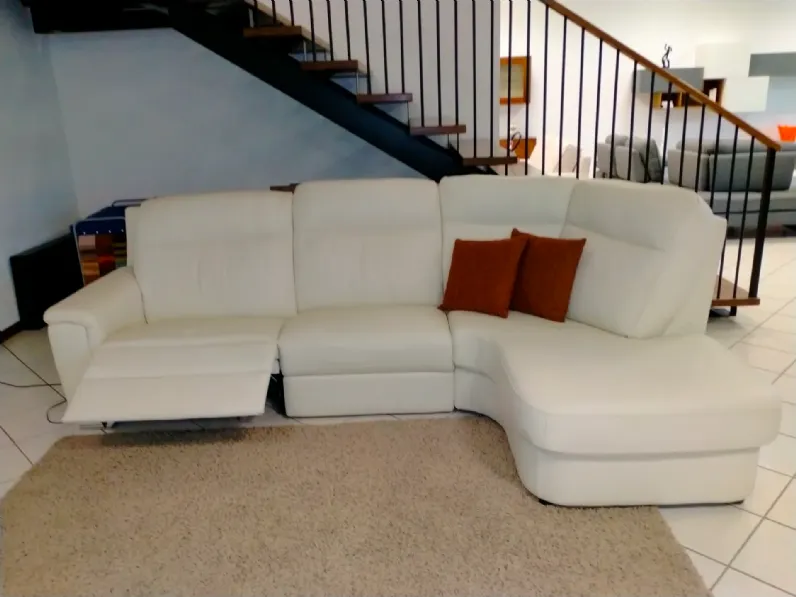 Divano in Pelle stile moderno modello Valencia scontato - 40%