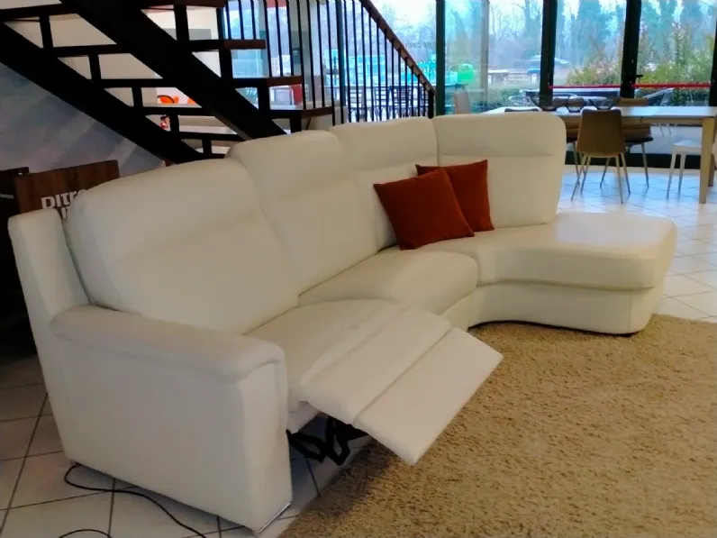 Divano in Pelle stile moderno modello Valencia scontato - 40%