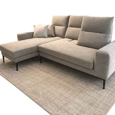 Divano moderno tessuto Alterego di Confort line con sconto del - 48%
