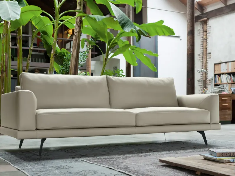 Divano Philip di Doimo salotti in stile moderno in Offerta Outlet