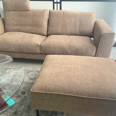Divano Nathan di Twils in stile moderno in Offerta Outlet