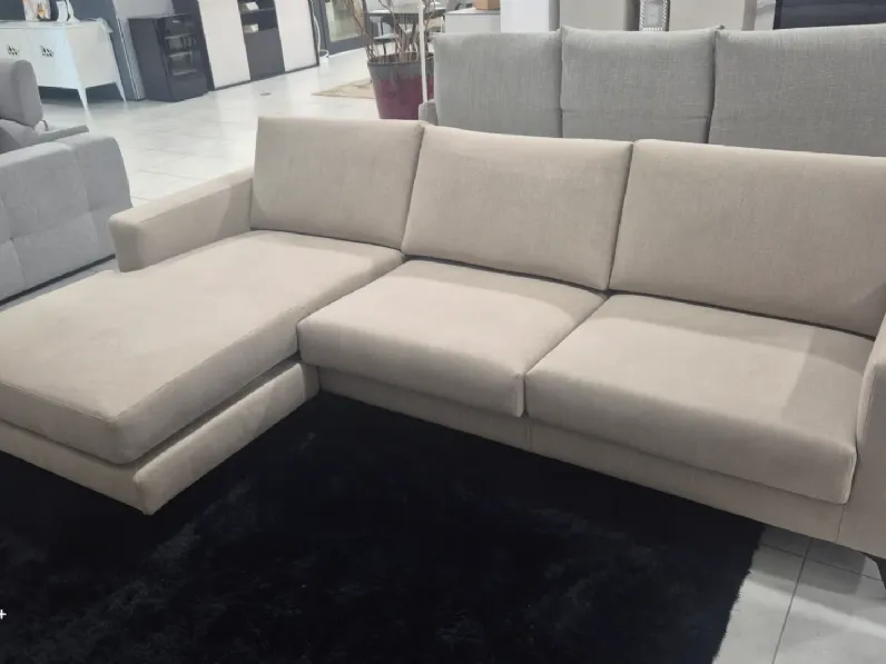 Divano Nevada in Tessuto non sfoderabile  di Morbidline salotti scontato 47%