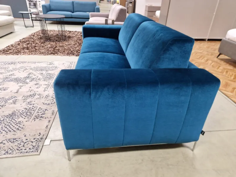 Divano Nixon Felis a PREZZO OUTLET scontato del 49%
