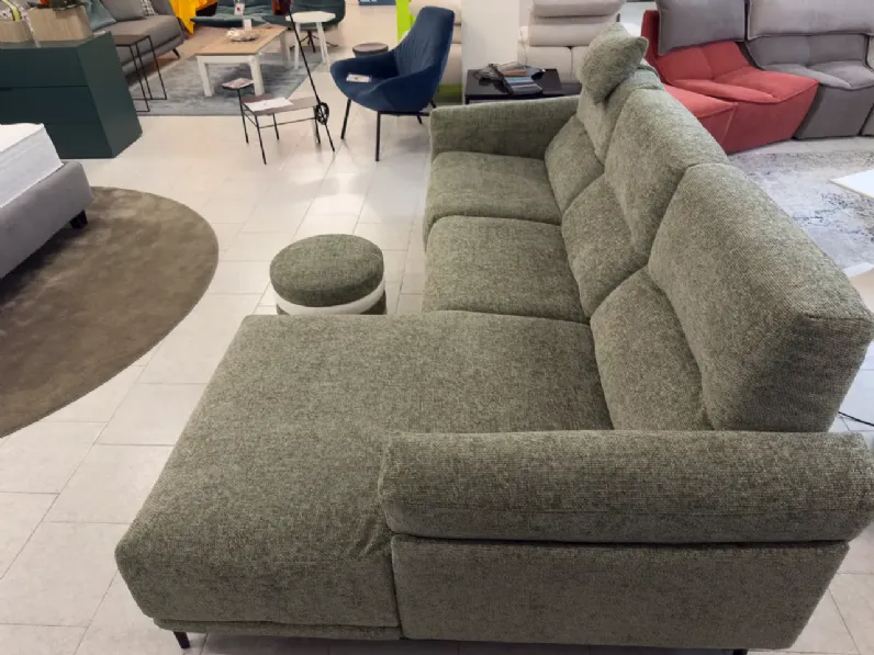 Divano Oscar di Calia in stile design a prezzo Outlet