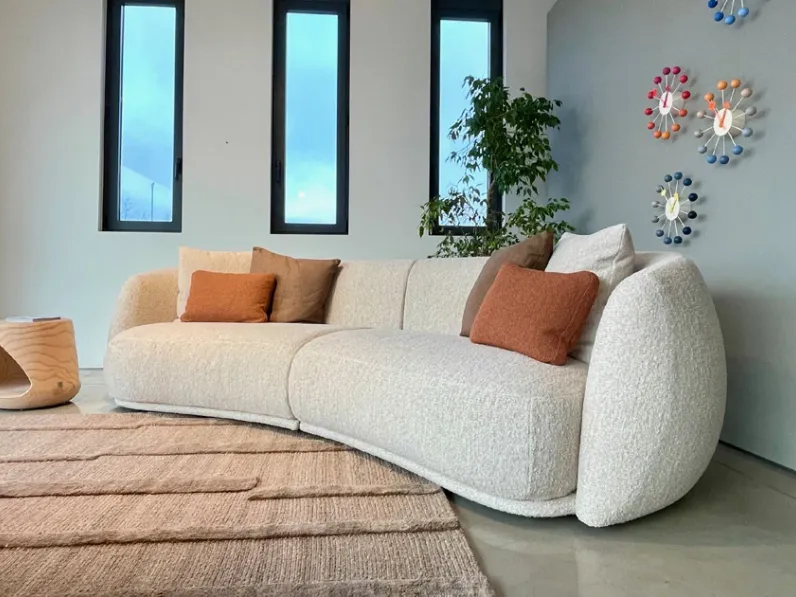 Divano da 4 posti modello Pacific di Moroso scontato