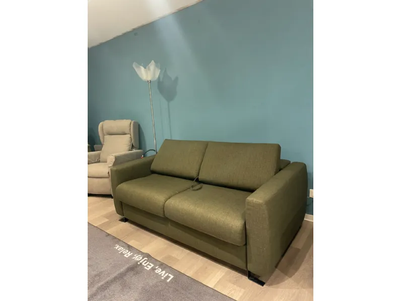 Divano Lineare Perla Vitarelax in Offerta Outlet a 1100 Euro