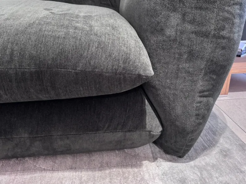 Divano Pillo sofa standard in stile Moderno Con schienale con forte sconto 