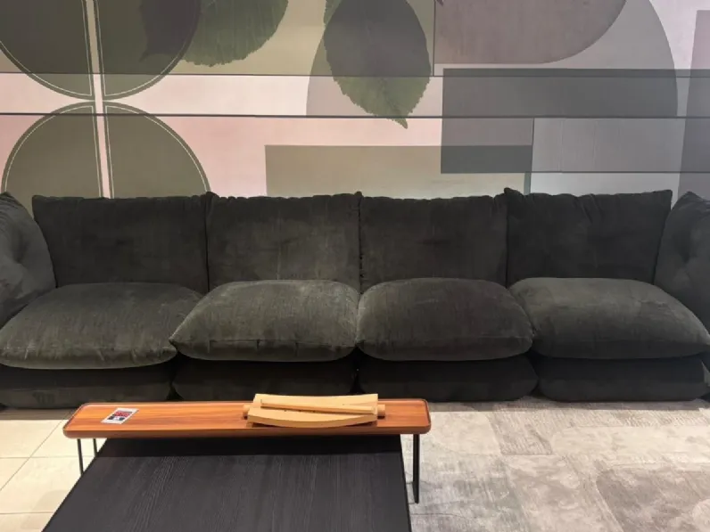 Divano Pillo sofa standard in stile Moderno Con schienale con forte sconto 