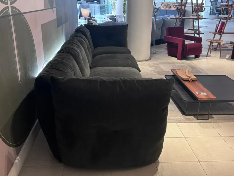 Divano Pillo sofa standard in stile Moderno Con schienale con forte sconto 