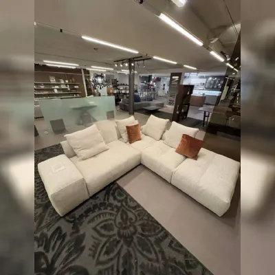 Divano Pixel tessuto in piuma  Saba in Offerta Outlet