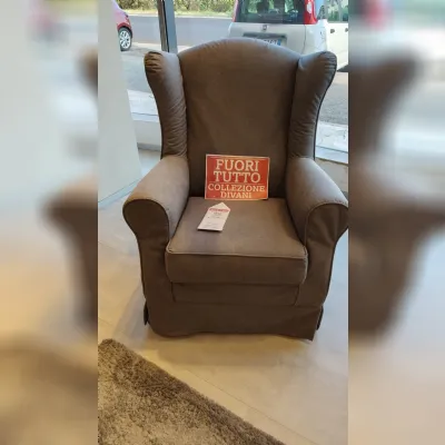 Divano Lineare modello Poltrona modello luisa di Artigianale con forte sconto