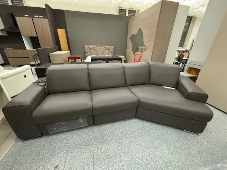 Divano Andy di Doimo sofas in stile moderno a prezzo Outlet