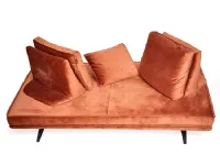 Divano Mood in Tessuto Nicoletti home a prezzo ribassato