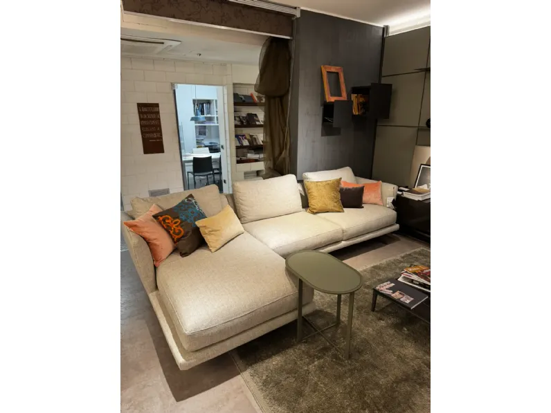 Divano design tessuto Royal di Ditre italia con sconto del - 35%