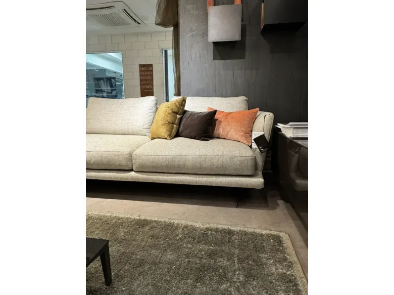 Divano design tessuto Royal di Ditre italia con sconto del - 35%