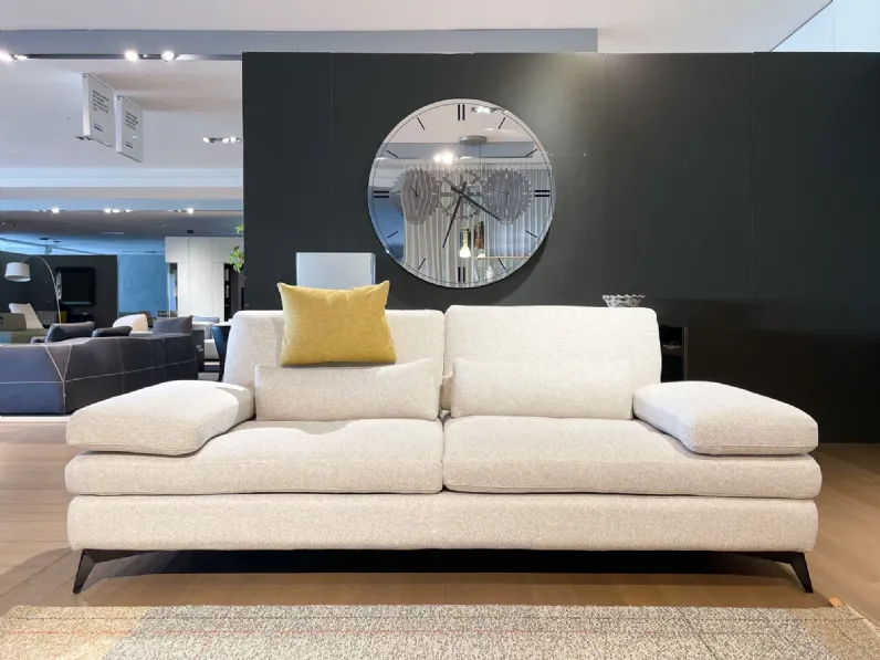 Divano Serena di Nicoletti home in stile moderno in Offerta Outlet