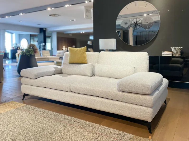 Divano Serena di Nicoletti home in stile moderno in Offerta Outlet