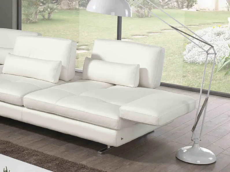 Divano Serena di Nicoletti home in stile design a prezzo scontato