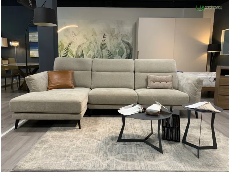 Divano Con penisola modello Sky  di Le comfort in offerta