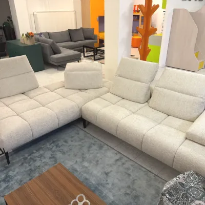 Divano Lineare modello Skyline di Calia a prezzi outlet