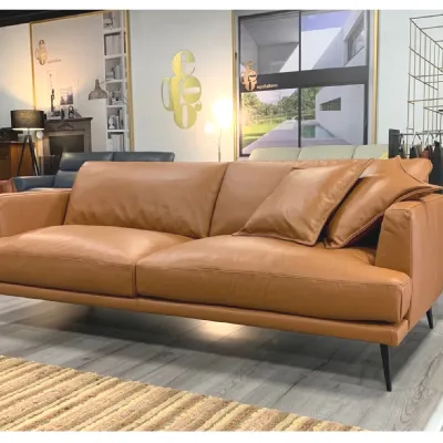 Divano moderno pelle Sophia  di Egoitaliano con sconto del - 30%
