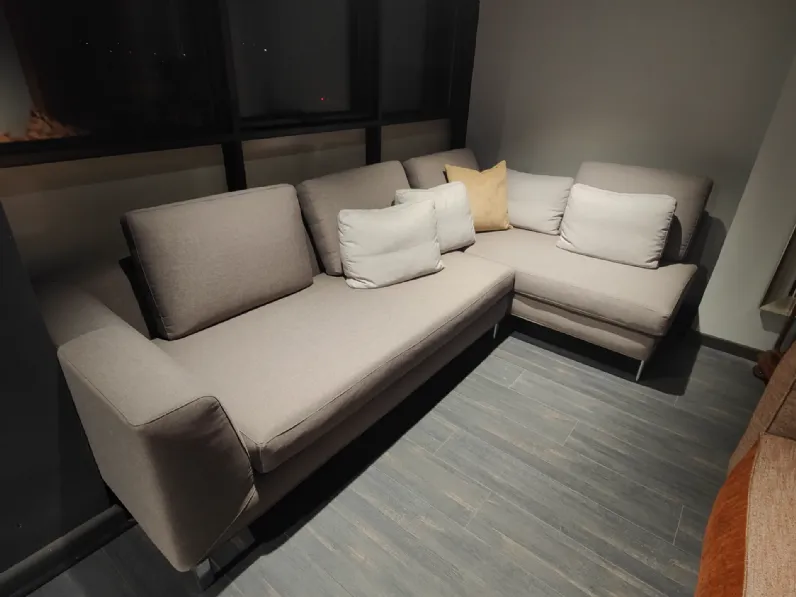 Divano da 3 posti modello Sugar chaise lounge destra di Samoa scontato