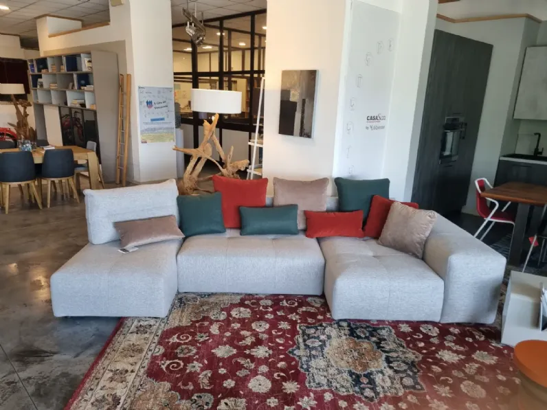 Divano in Tessuto stile moderno modello Taos scontato - 45%