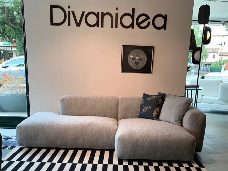 Divano lineare Tender Divanidea in Offerta Outlet a soli 2429