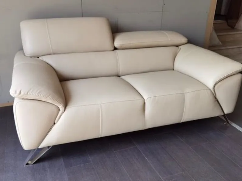 Divano Lineare Tesla 3+2 Nicoletti home in Offerta Outlet a 3500 Euro