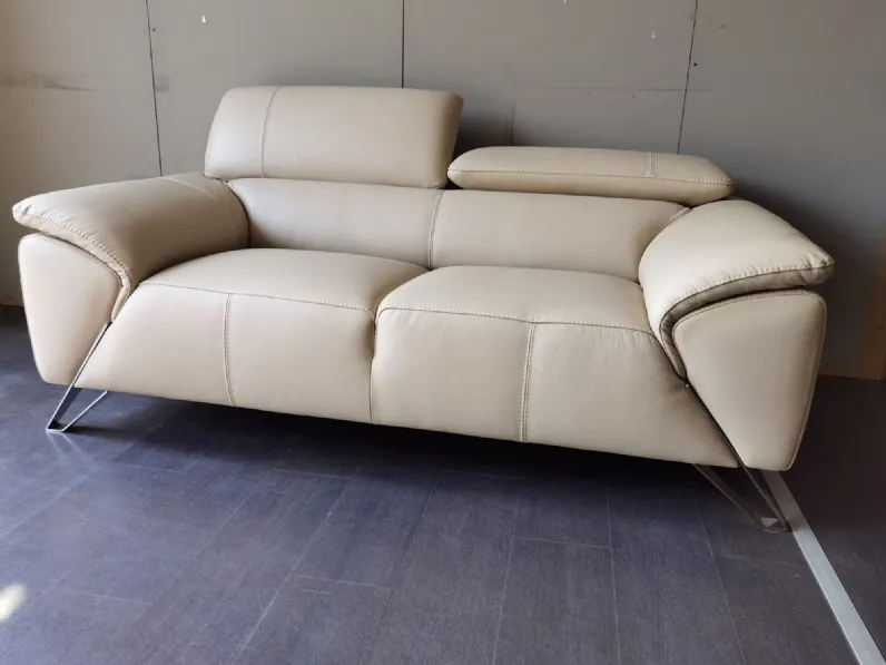 Divano Lineare Tesla 3+2 Nicoletti home in Offerta Outlet a 3500 Euro