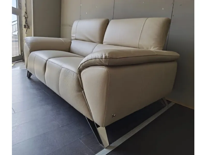 Divano Lineare Tesla 3+2 Nicoletti home in Offerta Outlet a 3500 Euro