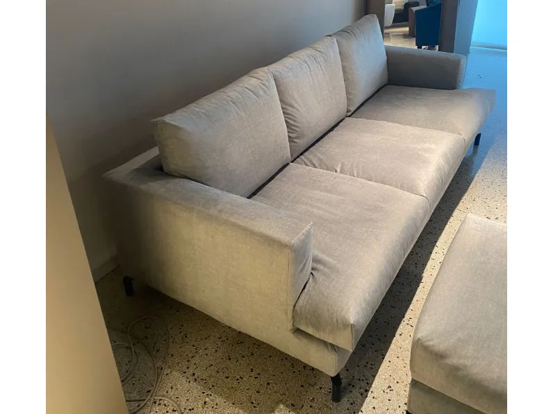 Divano tessuto in misto piuma  Md work a prezzo Outlet