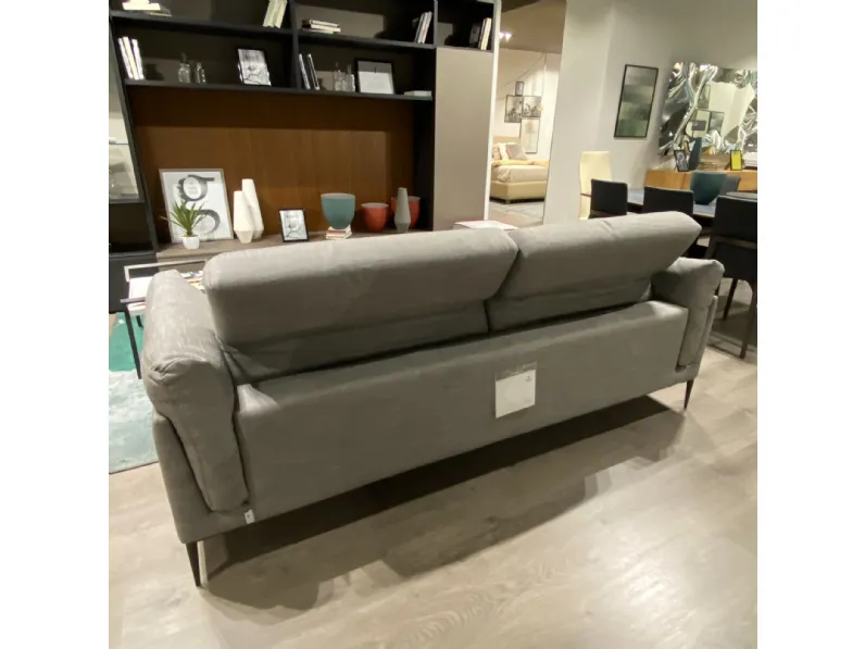 Divano tessuto in poliuretano  Calia in Offerta Outlet