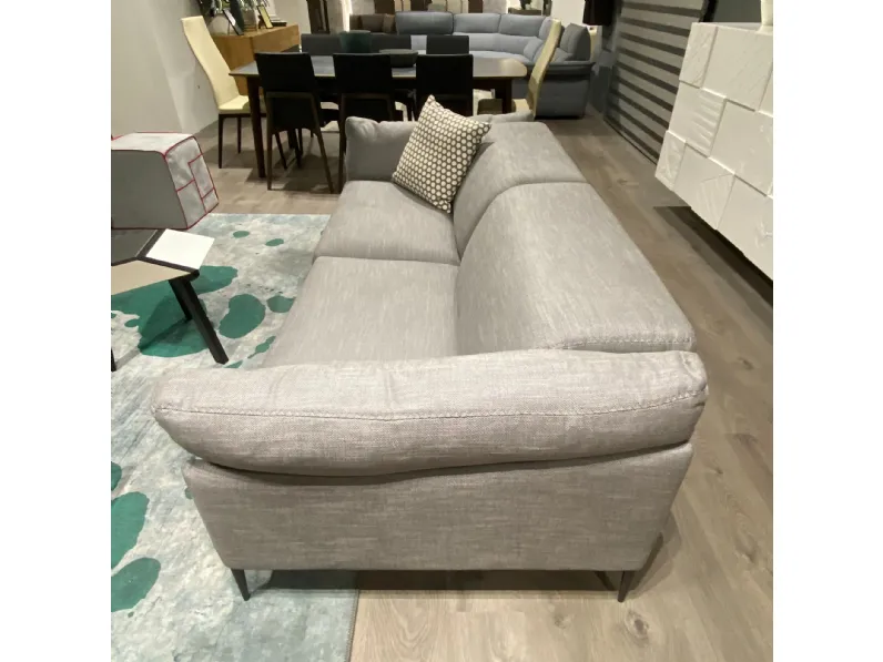 Divano tessuto in poliuretano  Calia in Offerta Outlet