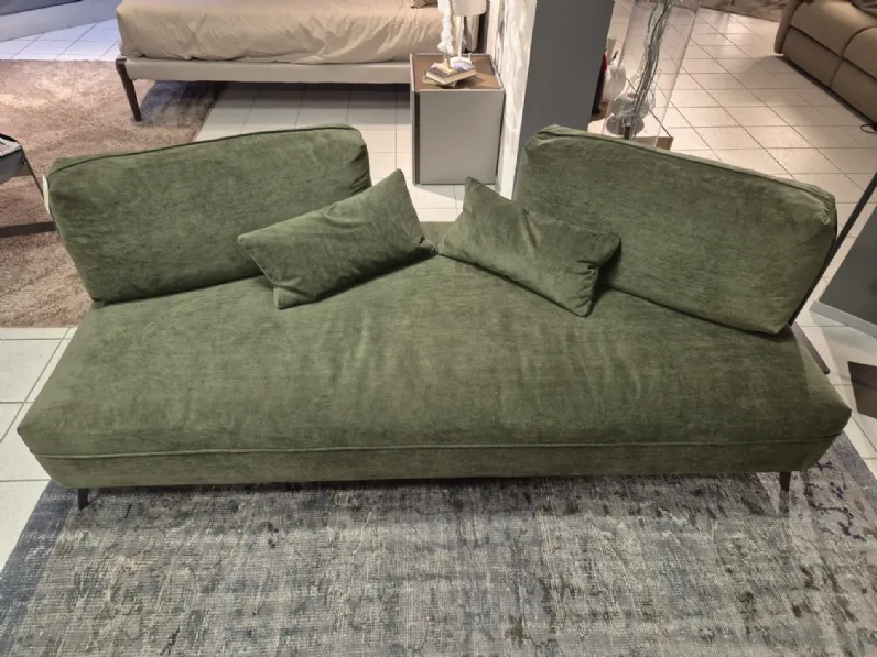 Divano in Tessuto stile design modello Urban scontato - 27%