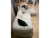 Divano design tessuto Vela piping di Saba con sconto del - 25%