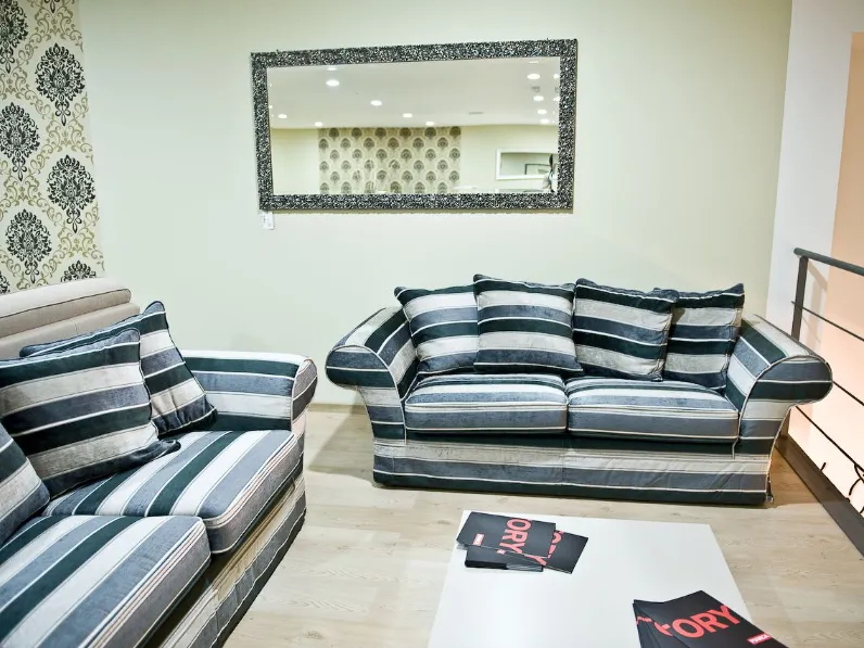 Divano Lineare modello Vienna  di Collezione esclusiva a prezzi outlet