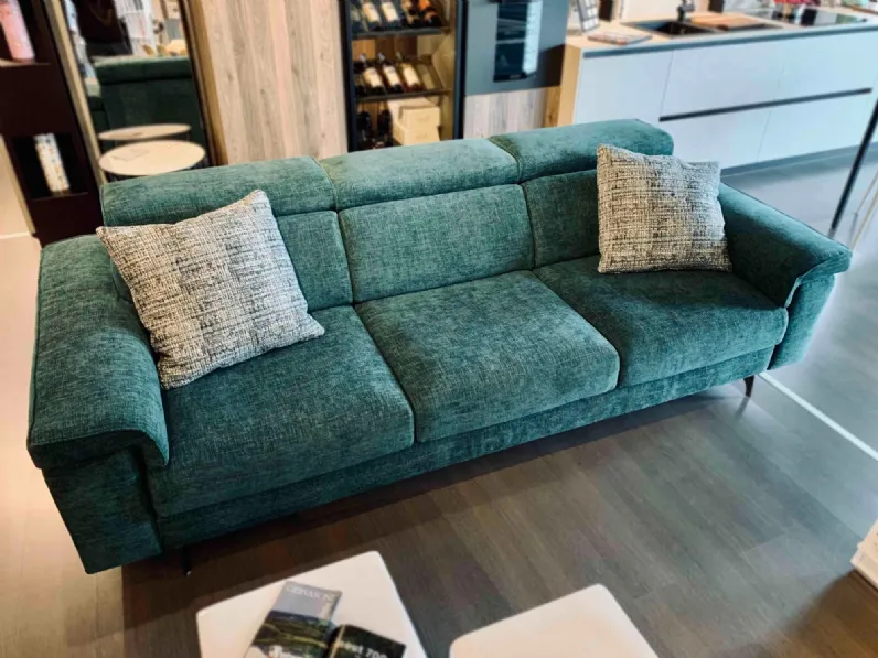 Divano Wilson Rizzetto in Offerta Outlet a 2650. Relax assicurato!