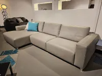 Divano in Pelle stile moderno modello Horizon scontato - 32%