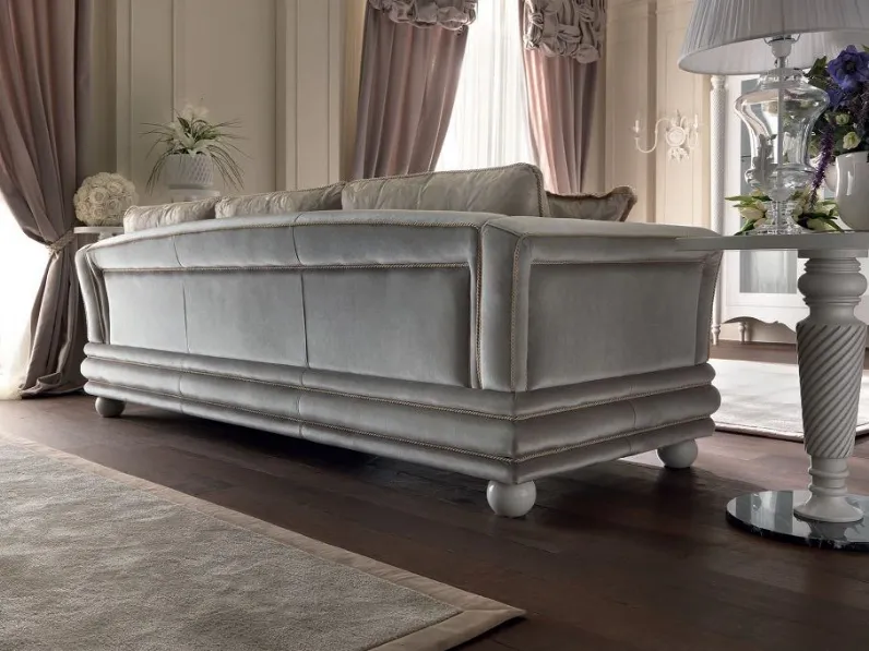Divano regina di napoli luxury italia di Md work in stile classico in Offerta Outlet