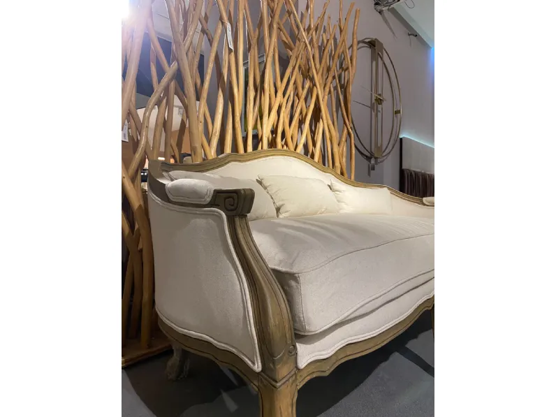 Divano lineare Linen di Karedesign a prezzo scontato