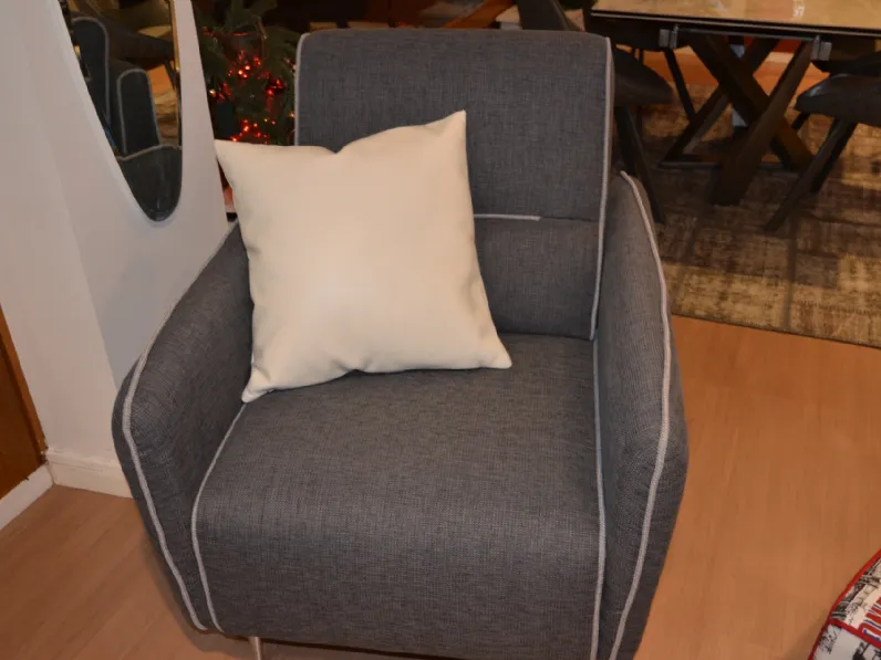 Poltrona in stile moderna Poltrona modello gessy  Biel in Offerta Outlet