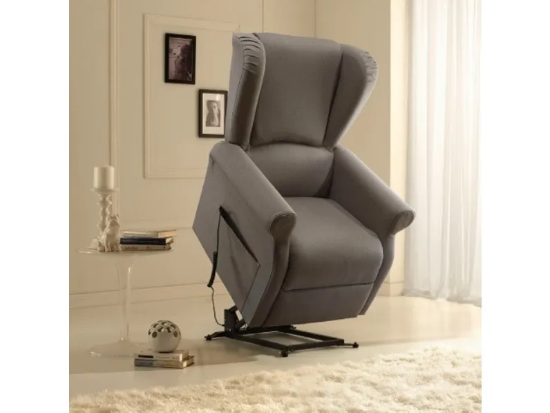 Poltrona Bergere con movimento relax a marchio Artigianale con uno sconto esclusivo