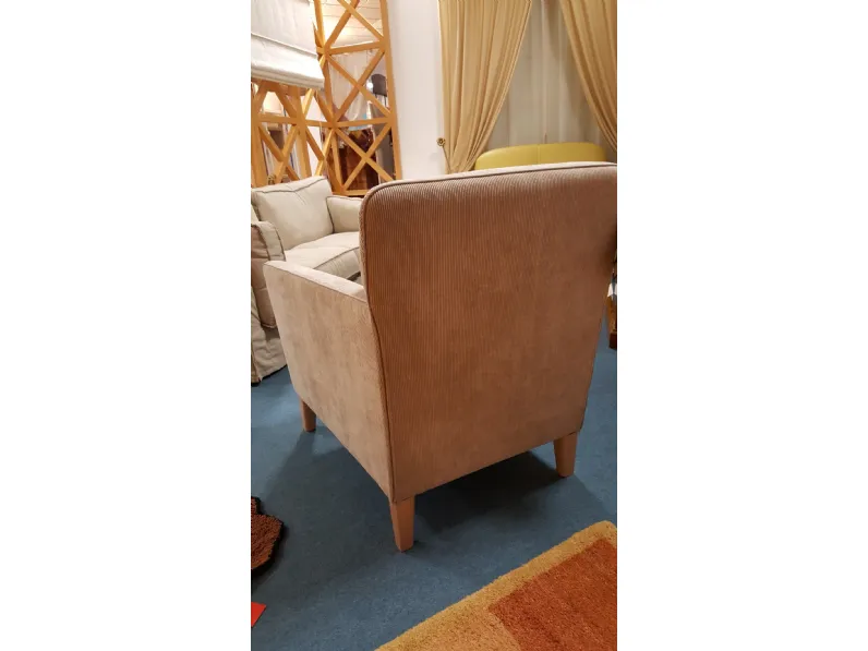 Poltrona modello Vivienne Cavadivani ad un prezzo imperdibile