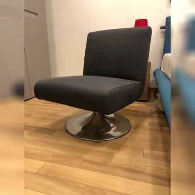 Poltrona in Tessuto Poltroncina doimo girevole Doimo salotti a prezzo scontato