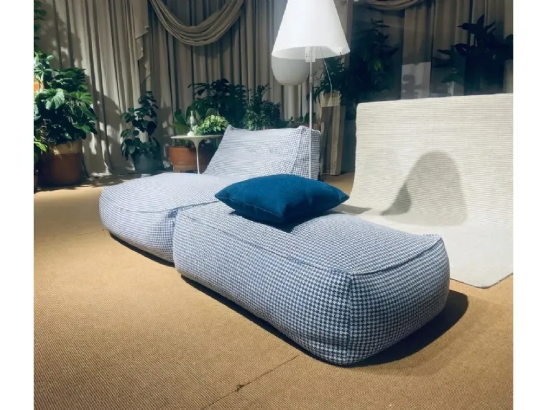 Poltrona relax modello Poltrona e pouff zoe a marchio Verzelloni a prezzi outlet