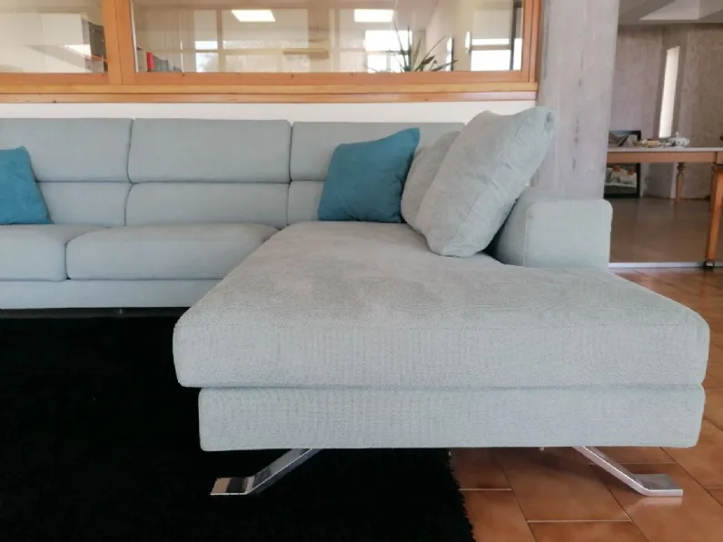 Scopri il divano Step Special Samoa, una scelta perfetta per arredare con stile ed a prezzi vantaggiosi.