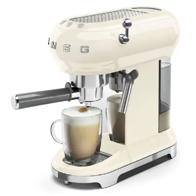 Piccoli elettrodomestici Smeg: Macchina caff anni 50 con forte sconto