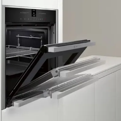 Scopri il Forno Serien90-n70 Slide & Hide di Neff a un prezzo eccezionale!